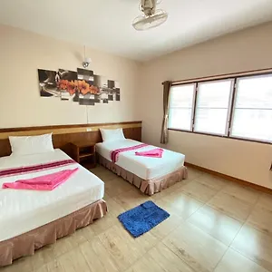  Hostal Lotus